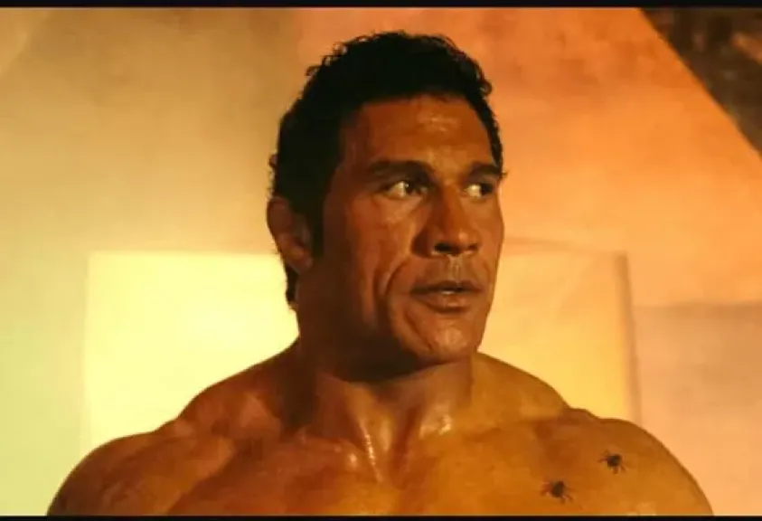 دواين جونسون يخوض مغامرة فنية مختلفة.. لن يكون بطلًا خارقًا في فيلم ”The Smashing Machine”