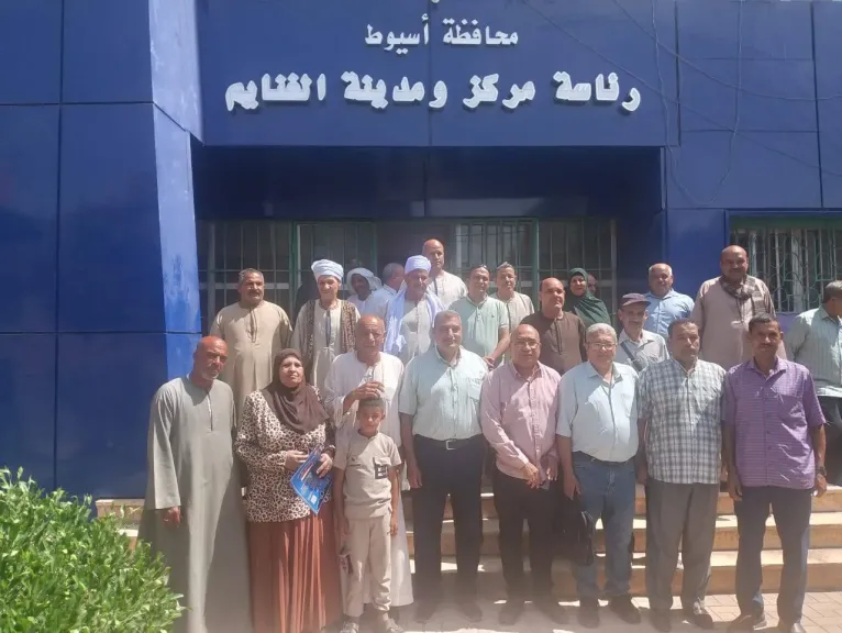 محافظ أسيوط يشدد على دعم المزارعين وتوفير مستلزمات الإنتاج