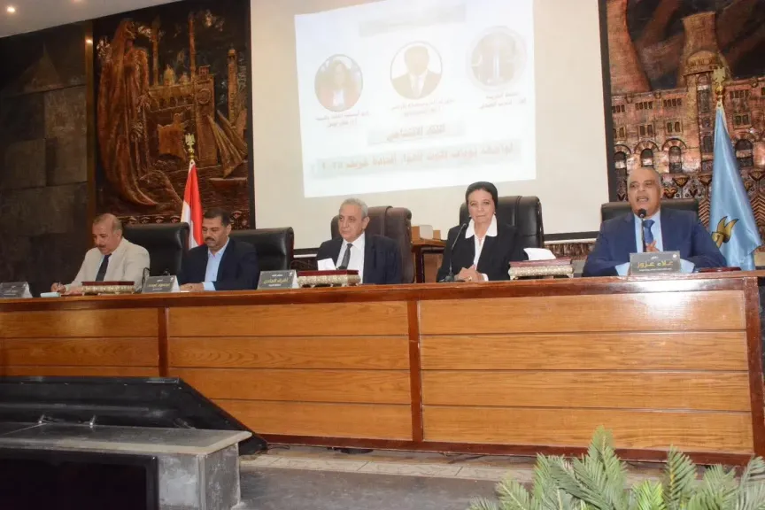 ”الزراعة” تواصل جهودها التنسيقية استعدادا لمواجهة حرق قش الأرز.. وتشارك في إجتماع موسع بمحافظة الغربية