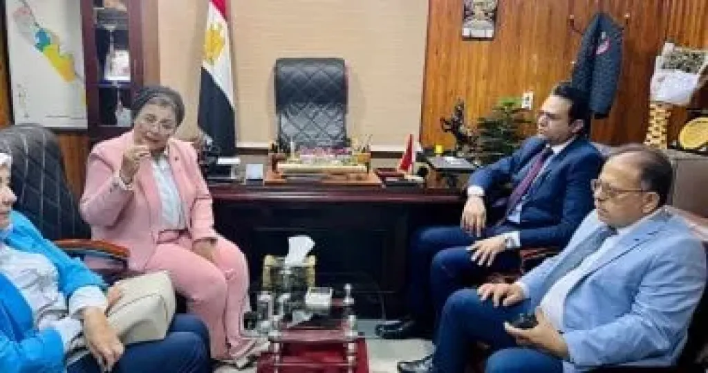 وكيل صحة سوهاج يستقبل نائب وزير الصحة لتفقد عدد من المنشآت الصحية