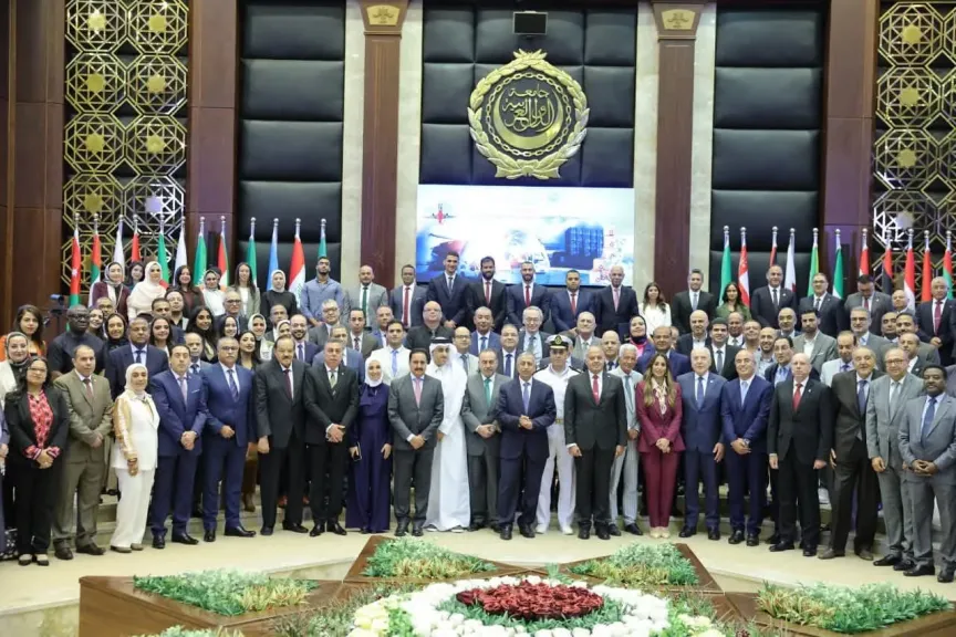الأكاديمية العربية تفتتح مبنى كلية النقل الدولي واللوجستيات الجديد بأبي قير