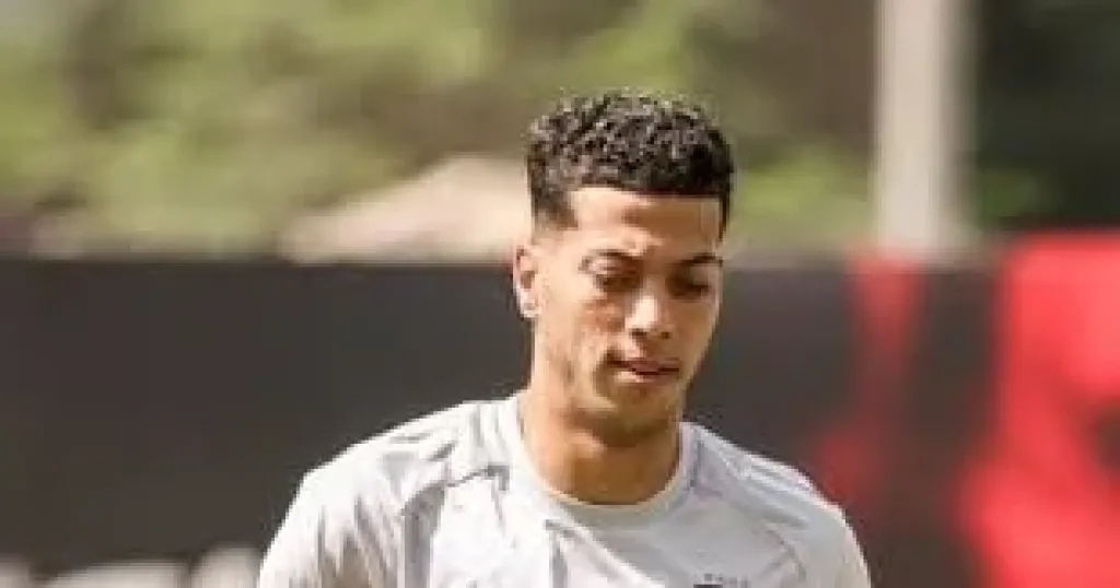 إمام عاشور يطلب المشاركة في مباراة بيراميدز.. وكونسلتو طبي لحسم موقفه