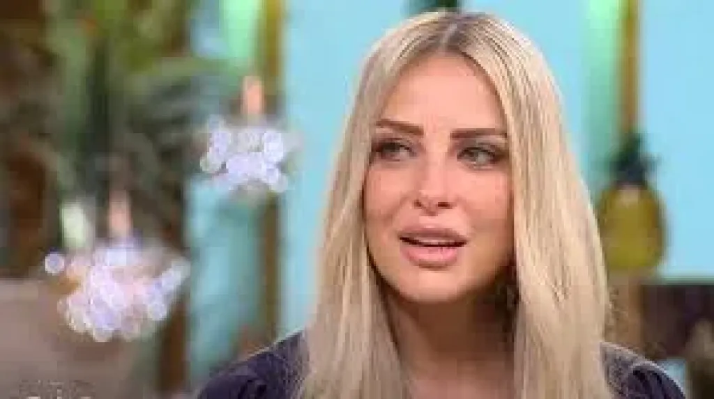 ريم مصطفى توقع عقد البطولة لفيلم ”حين يكتب الحب”