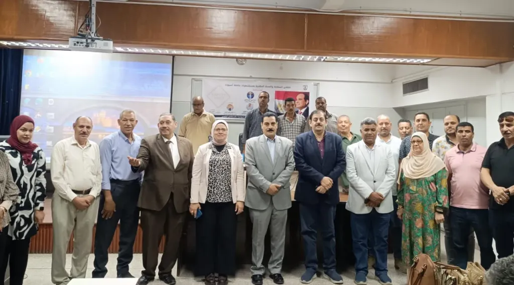 العمل باسيوط نظمت  ملتقي السلامة والصحة المهنية بمستشفيات جامعة