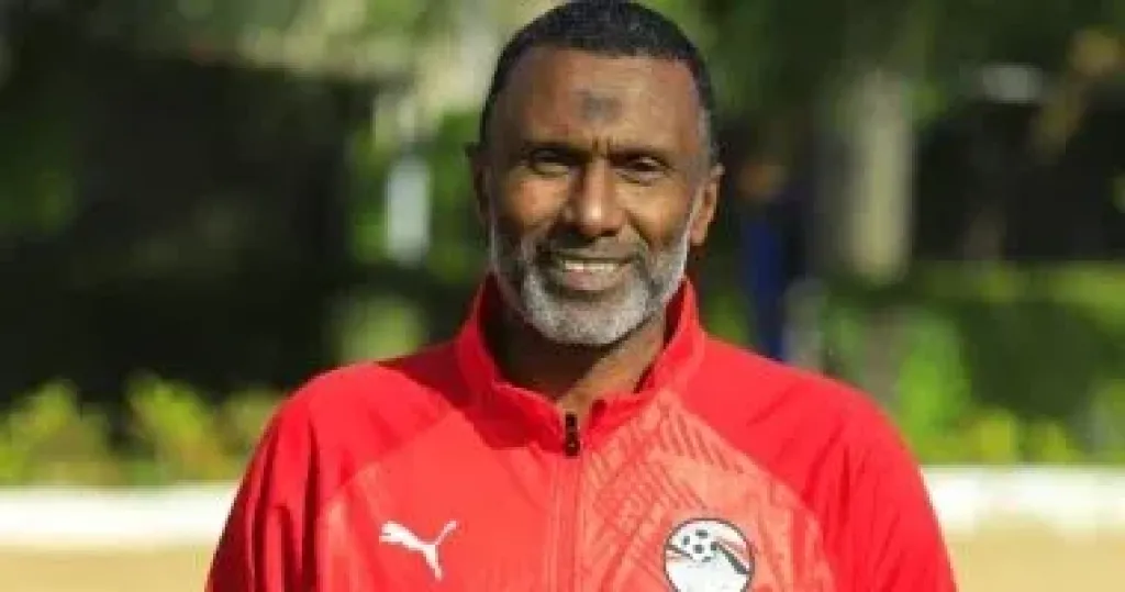 فاصل مهاري بين الكاس وإبراهيم فى تدريب منتخب الناشئين قبل كأس الخليج
