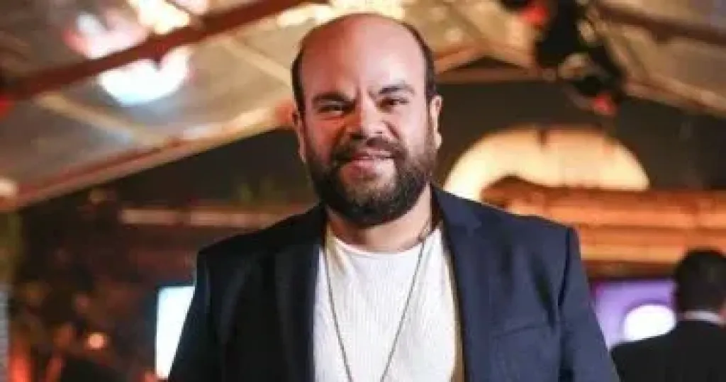 محمد عبد الرحمن توتا وفراس سعيد والطفل يزن يحتفلون بالعرض الخاص لفيلم ماما وبابا
