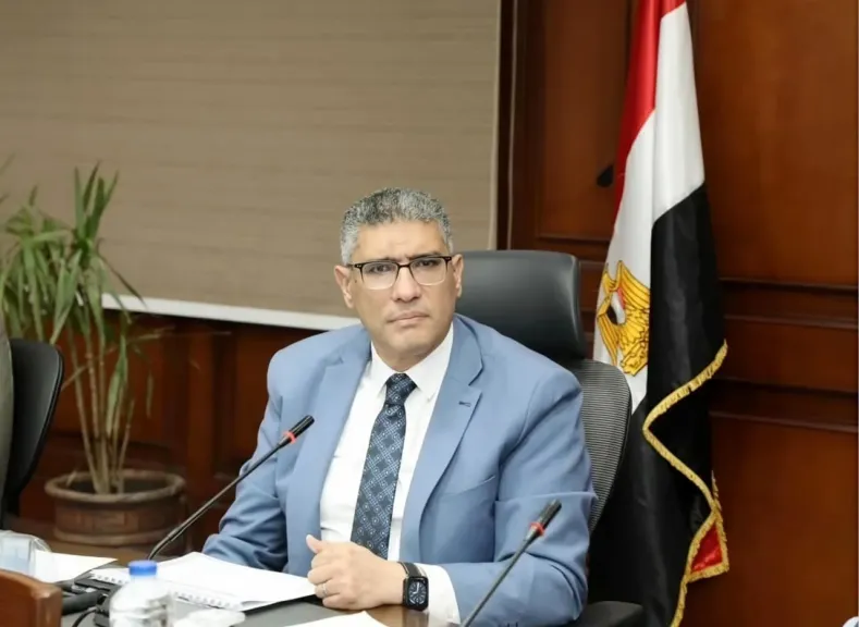 محافظ الجيزة يعتمد حركة تكليفات لنواب حي الهرم لتعزيز منظومة العمل