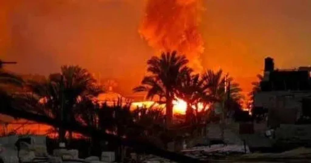 دوى انفجارات قوية فى حيى الزيتون والصبرة شرقى مدينة غزة