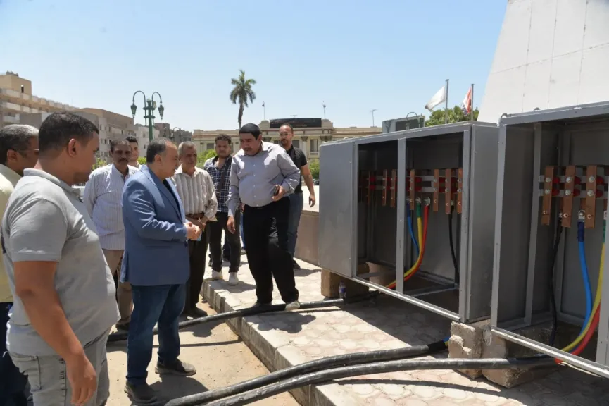 محافظ أسيوط يتفقد أعمال رفع كفاءة الشبكة الكهربائية بالديوان العام