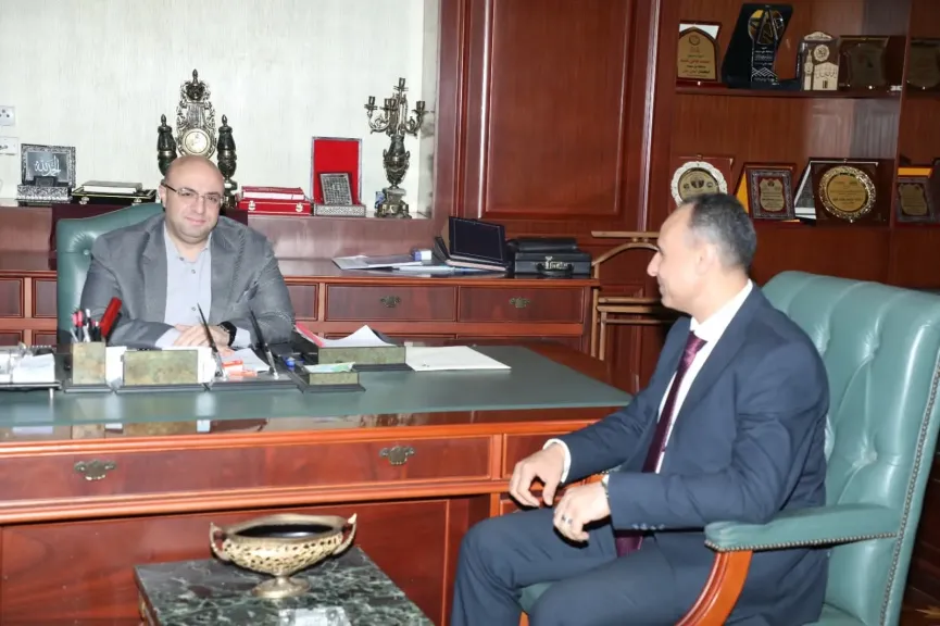 محافظ بني سويف يُناقش مع وكيل الوزراة إجراءات  تشغيل عيادة علاج أمراض الروماتيزم  والمناعة وآلام المفاصل