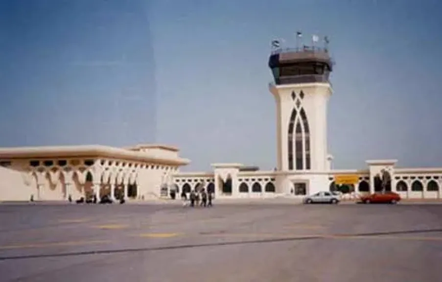 وصول وفد من مجلس الشيوخ الأمريكى إلى مطار العريش تمهيدا لزيارة معبر رفح