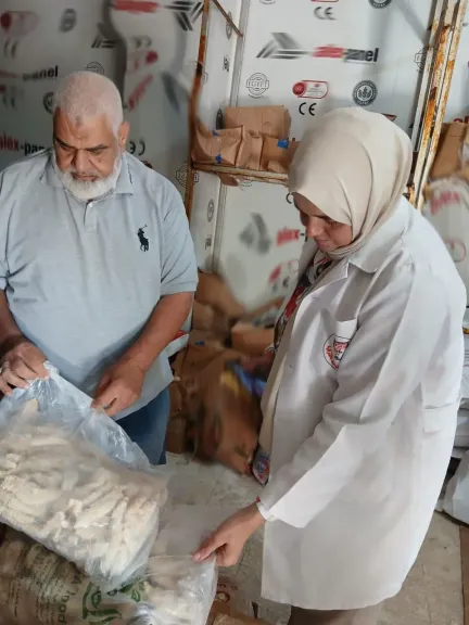 ضبط  3,5 طن لحوم مخالفة ومصنعات لحوم و دواجن و أسماك مجهولة