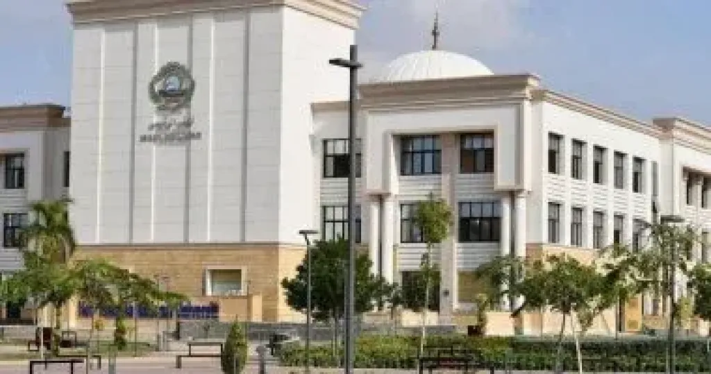 جامعة الإسماعيلية الأهلية تنفى فتح باب التقديم المباشر بكليات القطاع الطبى