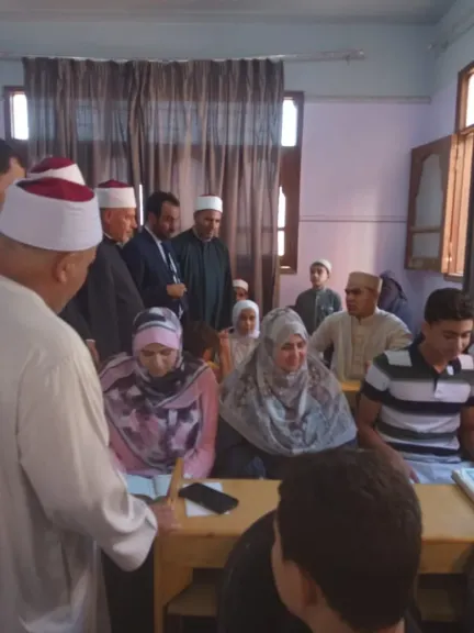 معهد منشأة الإخوة الإبتدائي يشارك في فعاليات اليوم العالمي للسرد القرآنى