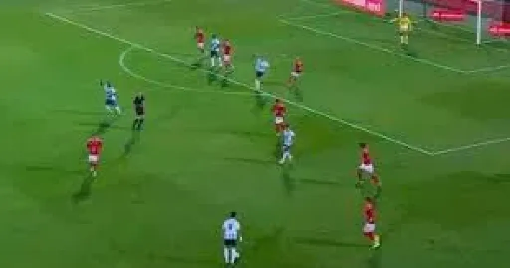انطلاق صافرة الشوط التاني لمباراة الاهلي وبيراميدز