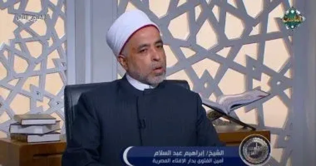 هل يجوز لموظف الحصول على فرق أسعار المشتريات للشركة؟.. أمين الفتوى يجيب