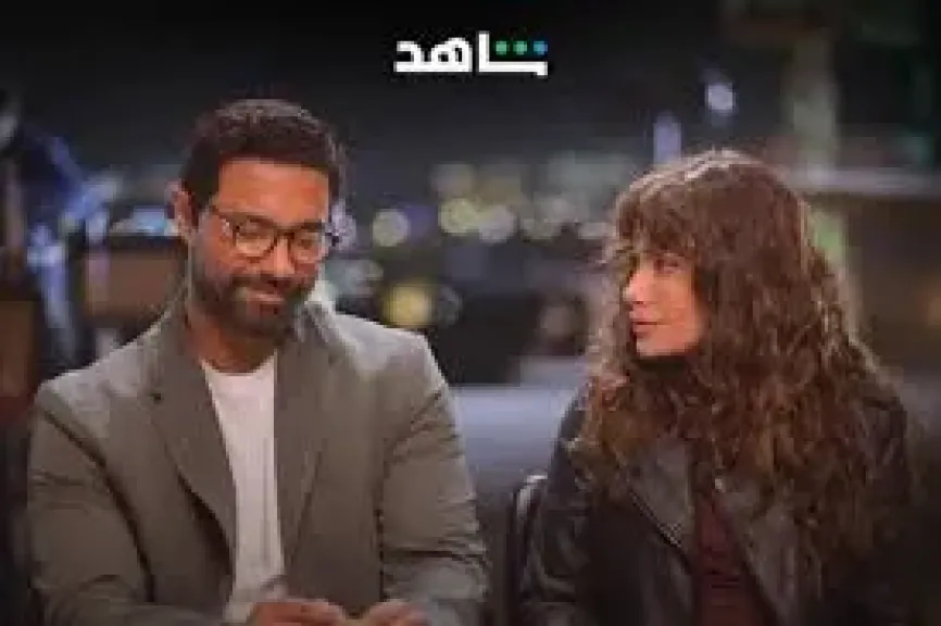 كريم فهمي يحتفل بنجاح مسلسله 220 يوم