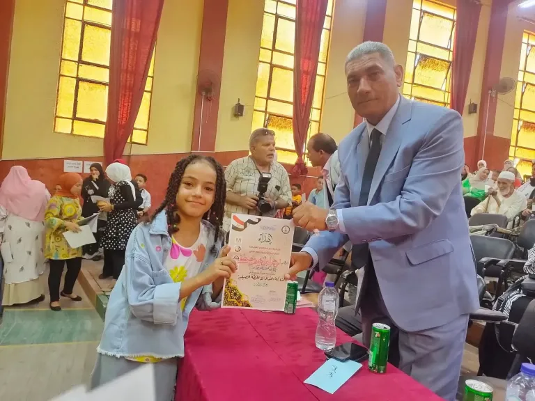 تكريم التؤام المتميزين علما وخلقا مالك ابراهيم لوچي ابراهيم  بإدارة بندر كفر الدوار