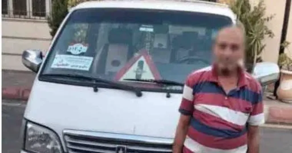 مشادة على المقعد الأمامي تتحول لبلاغ إلكتروني.. تفاصيل واقعة أبو حمص