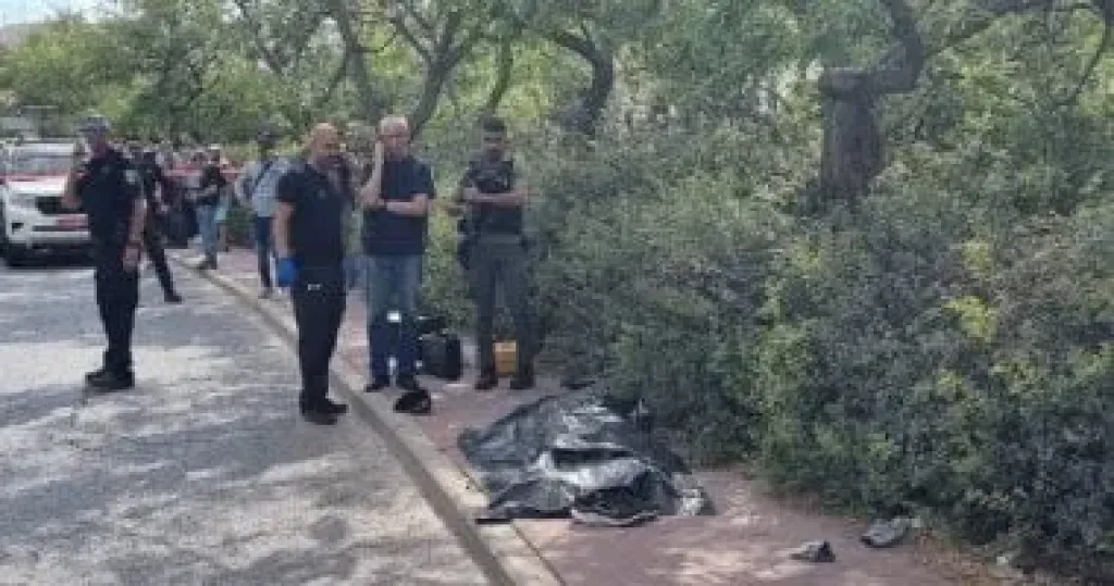 استشهاد 10 فلسطينيين في قصف إسرائيلي على غزة