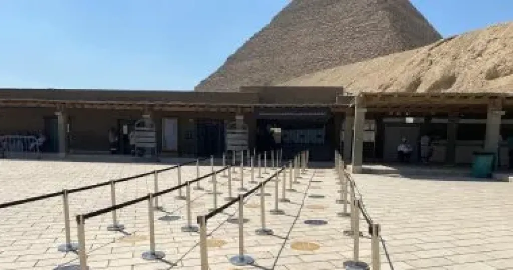 السياحة والآثار: مقبرة بتاح شبسس بأبو صير في حالة جيدة