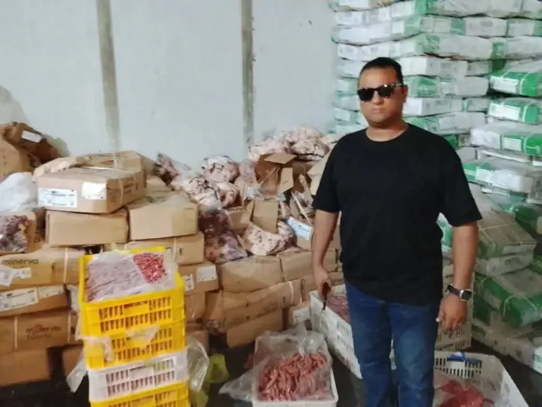 ضبط 10،496 طن لحوم ودواجن وكبده ودهون ومصنعات بكفر الدوار