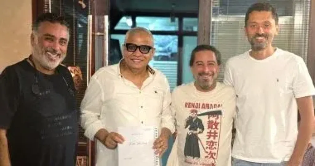 كريم محمود عبد العزيز بطل ”احنا والقمر جيران”