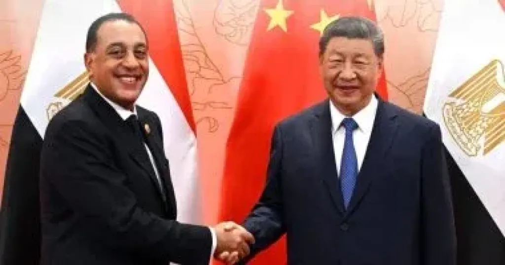 مجلس الوزراء يستعرض بالإنفوجراف أبرز أنشطة مصطفى مدبولى هذا الأسبوع