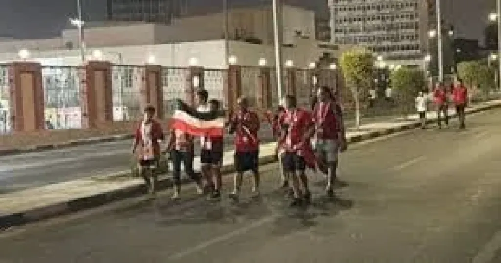 شاهد دخول الجماهير لمدرجات استاد القاهرة لمساندة منتخب مصر ضد إثيوبيا
