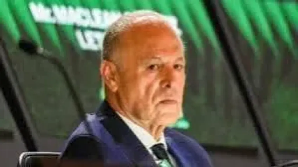 هانى أبو ريدة يطمئن على ترتيبات رحلة المنتخب لبوركينا فاسو بتصفيات المونديال