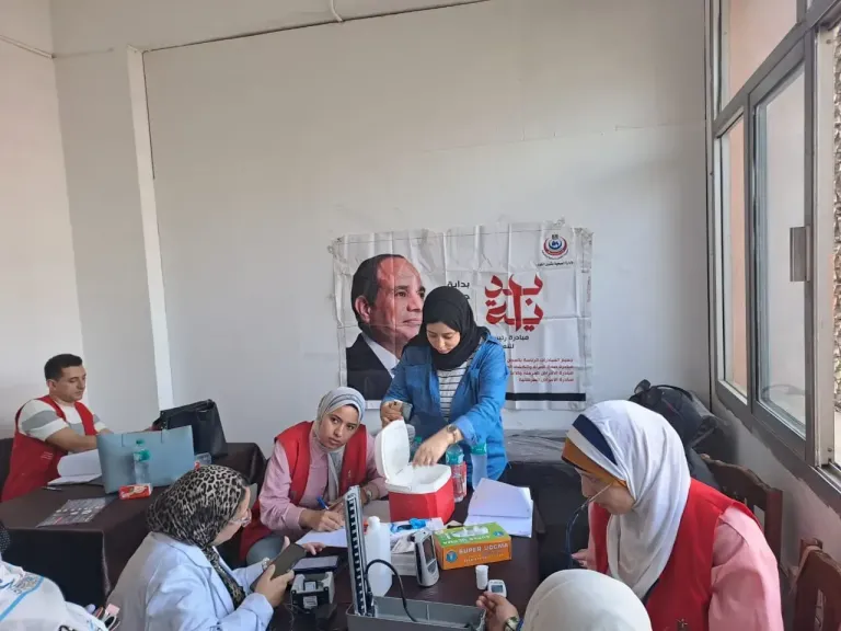 «الصحة»: حملة «100 يوم صحة» قدّمت 77 مليونًا و 68 ألف خدمة طبية مجانية خلال 53 يومًا