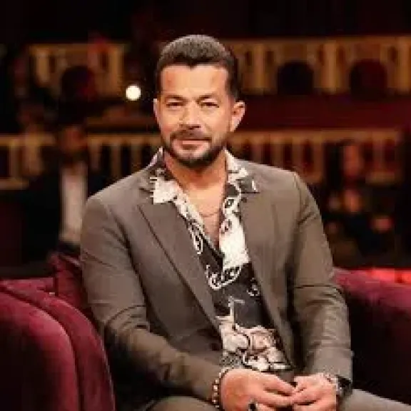 شريف سلامة يدخل الحي المتميز بـ أكتوبر لتصوير بعض مشاهد ”سنجل مازر فازر”