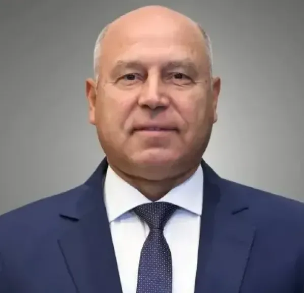 استغاثة عاجلة إلى وزير النقل من كبار السن وذوي الهمم بمحطة مترو عمر بن الخطاب