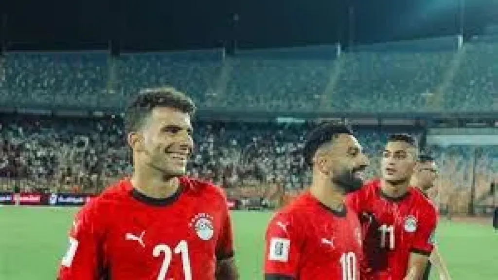منتخب مصر بالأحمر وبوركينا فاسو بالأبيض فى مباراة حسم التأهل للمونديال غدا