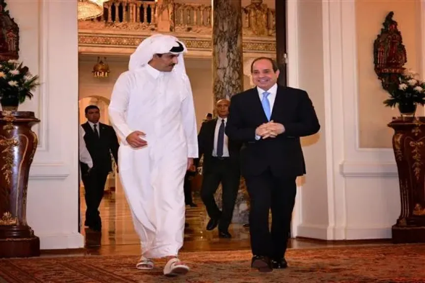 الرئيس السيسي و الأمير تميم يؤكدان أهمية محاسبة المتورطين في الهجوم على قطر