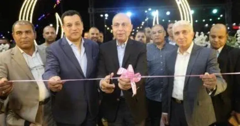 محافظ المنيا يفتتح معرض ”أهلاً مدارس” بتخفيضات تصل إلى 30%