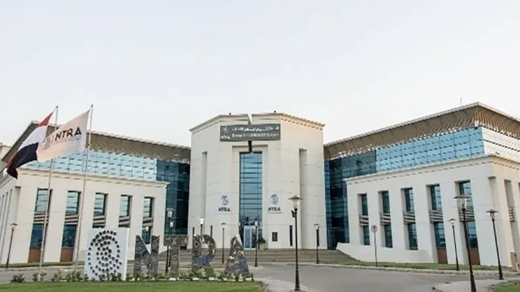 تنظيم الاتصالات: 943 مليار جنيه عبر المحافظ الرقمية