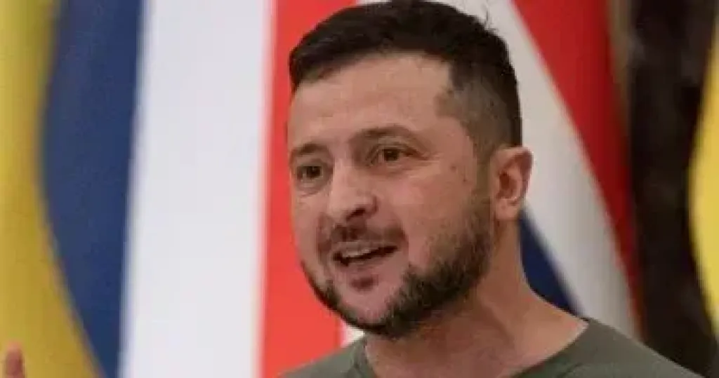 زيلينسكي يطالب ترامب تزويد أوكرانيا بأسلحة بعيدة المدى