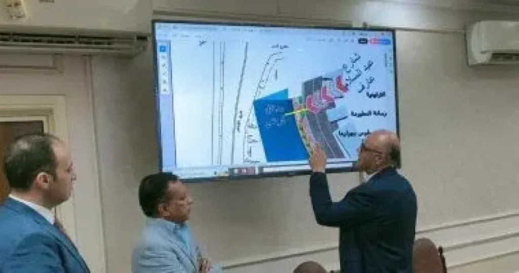 محافظ القليوبية يتابع مستجدات المرحلة ”د” من ممشى أهل مصر ببنها