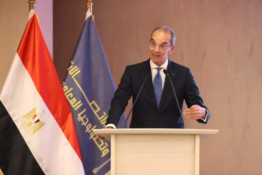 وزير الاتصالات يشهد حفل تخريج طلاب الجامعات الملتحقين بالبرنامج الصيفى للتكنولوجيات المساعدة