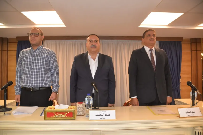 محافظ أسيوط يترأس اجتماع المجلس التنفيذي ويستعرض استعدادات العام الدراسي