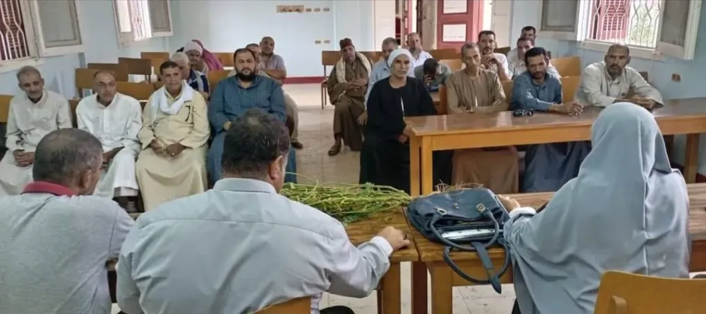 زراعة الشرقية  التعاقب المحصولى  في ندوة إرشادية  بههيا