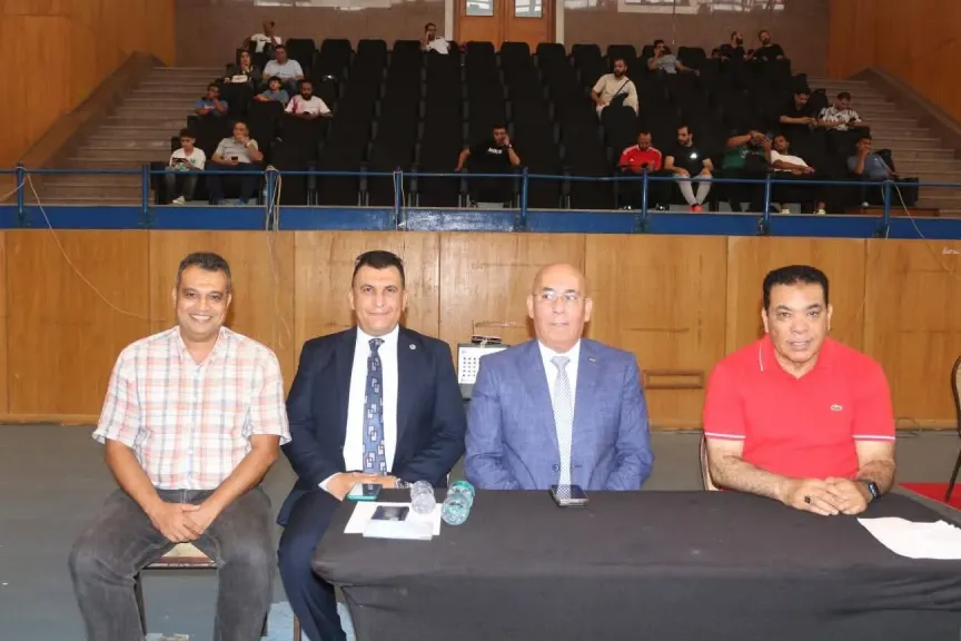 الدهراوي يتابع اختبارات انتقاء منتخب الكاراتيه للشباب والشابات بجامعة حلوان