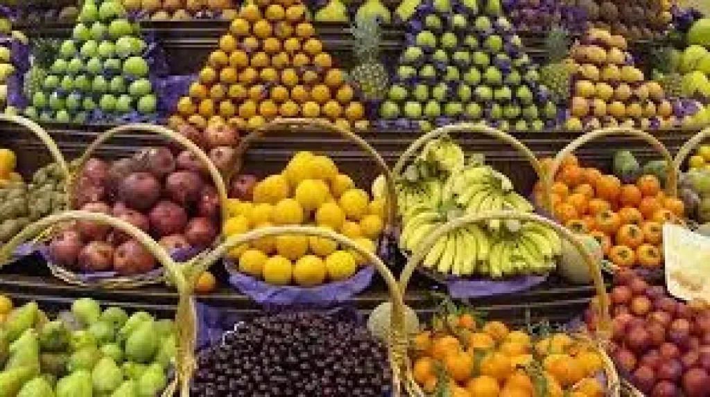 سعر الفاكهة اليوم، البرقوق بـ 80 جنيها وقفزة في البلح البارحي