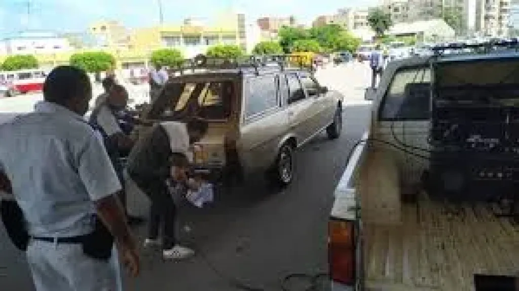 جهاز شئون البيئة بالشرقية ينفذ 18 حملة مفاجئة لفحص عوادم السيارات