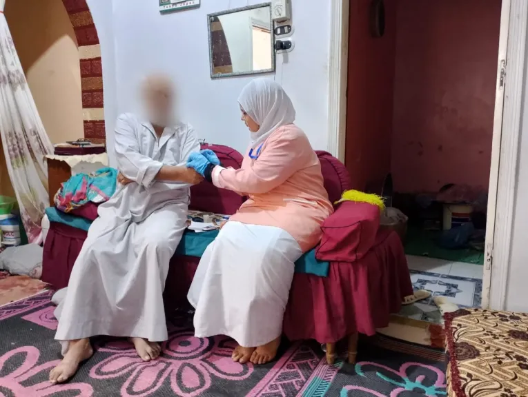 صحة الشرقيةنفذت٥٤٥٩٥زيارة منزلية لكبارالسن وذوي الهمم