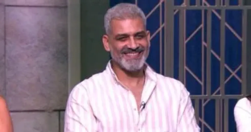 هاني عادل: أصعب مشاهد ”أزمة ثقة” لحظات انكشاف الكذب.. ووقعت بجد في مشهد الدفن