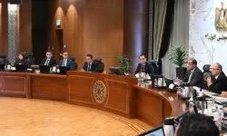 مدبولي يتابع جهود توفير الأدوية والمستلزمات الطبية وإجراءات توطين صناعة الدواء