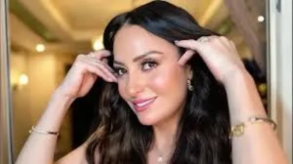 نرمين الفقي.. دائمًا تخطف الأنظار بأناقتها وتتصدر الترند