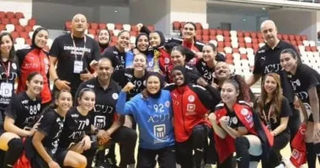 عودة بعثة منتخب شابات اليد إلى القاهرة بعد التتويج ببطولة أفريقيا اليوم